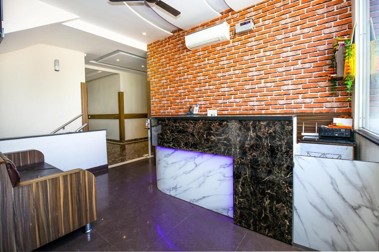 Hotel Woodcrest Zirakpur Chandigarh- Best Family Hotel - Luxurious Rooms - Unit Of Sidham Group Luaran gambar