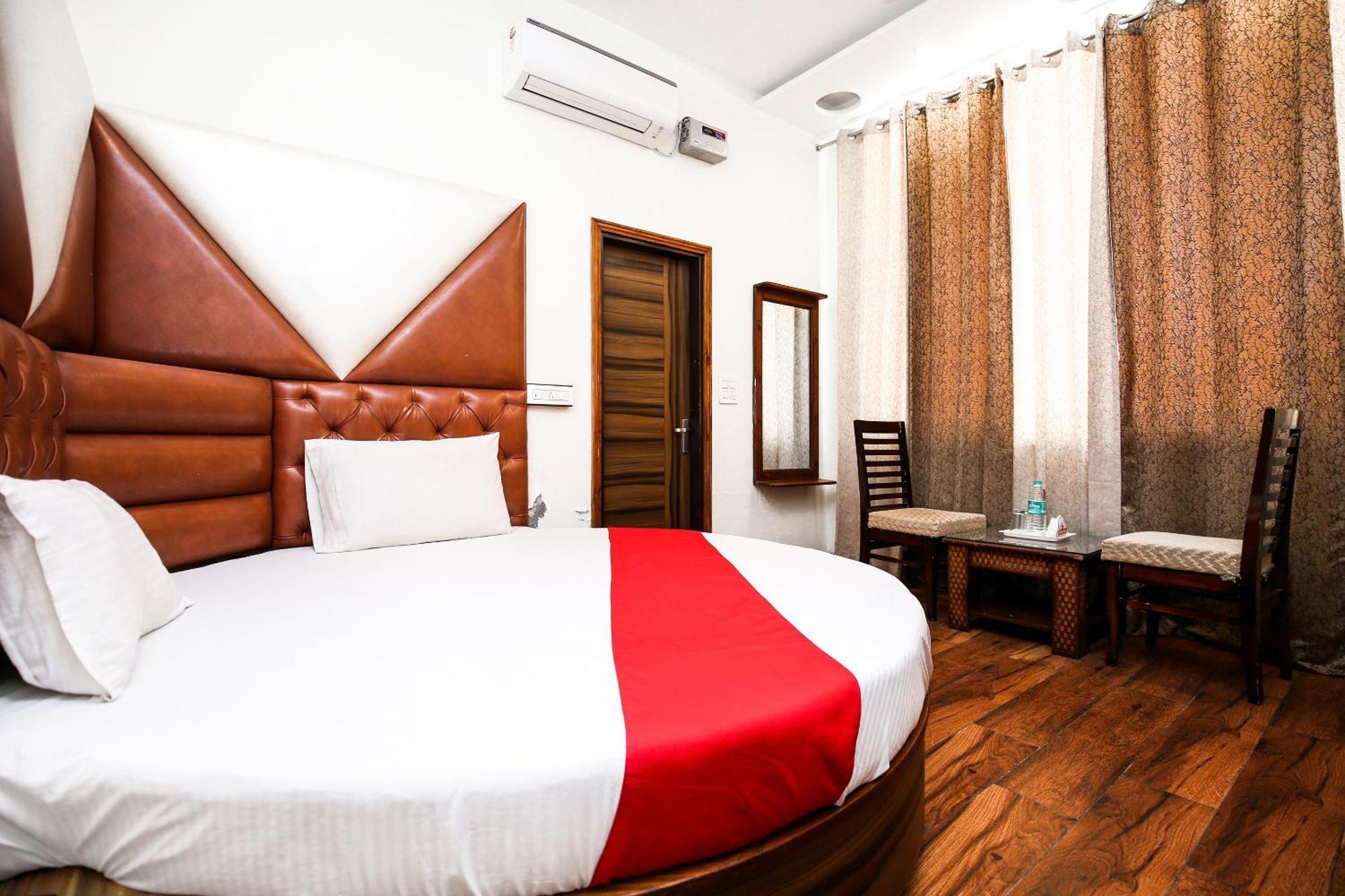 Hotel Woodcrest Zirakpur Chandigarh- Best Family Hotel - Luxurious Rooms - Unit Of Sidham Group Luaran gambar