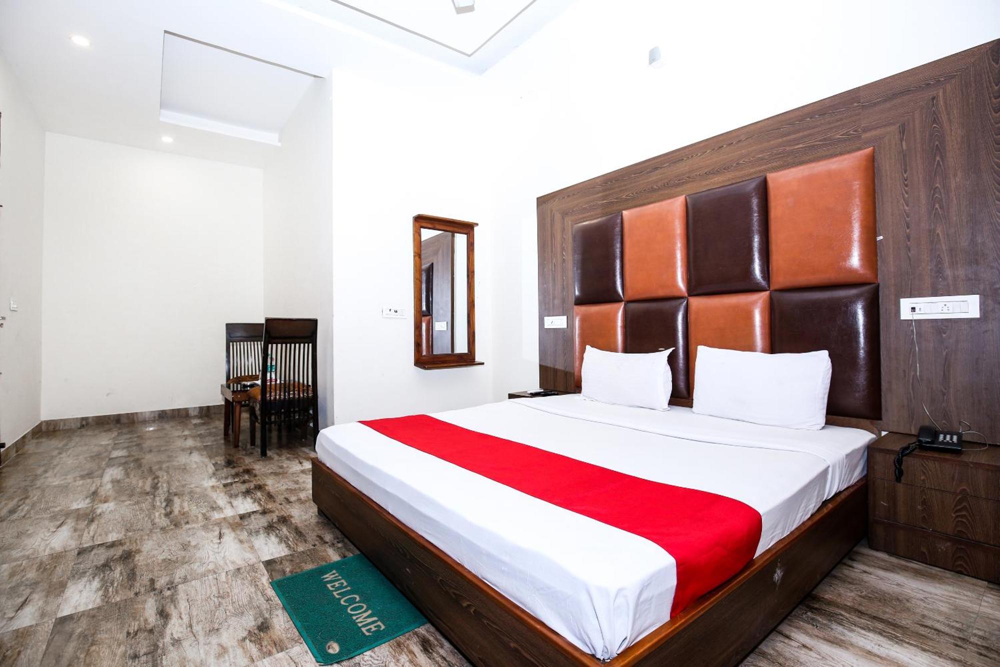Hotel Woodcrest Zirakpur Chandigarh- Best Family Hotel - Luxurious Rooms - Unit Of Sidham Group Luaran gambar
