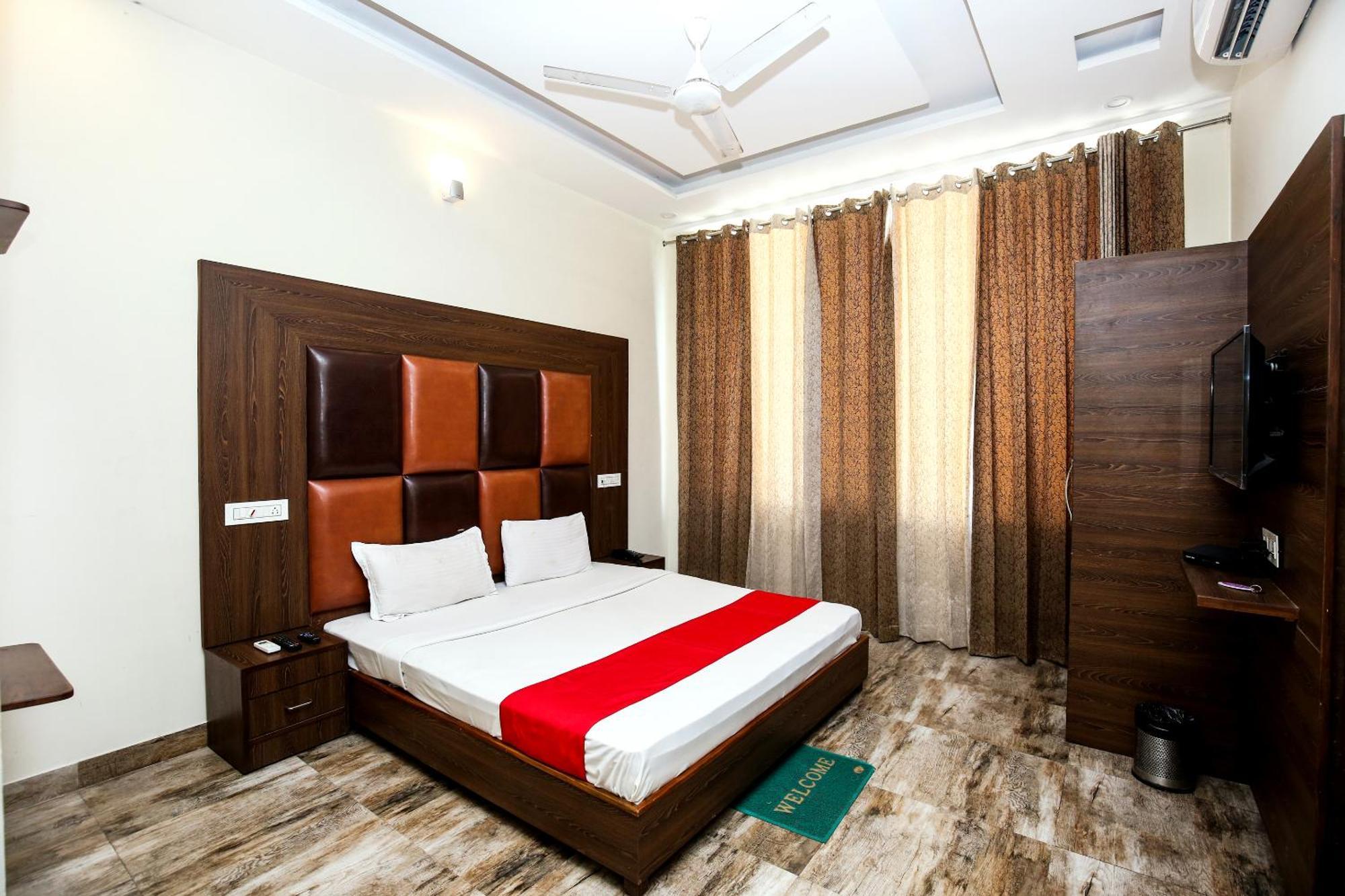 Hotel Woodcrest Zirakpur Chandigarh- Best Family Hotel - Luxurious Rooms - Unit Of Sidham Group Luaran gambar